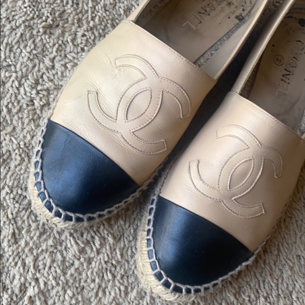 Chanel Shoes - Picture 4 of 7